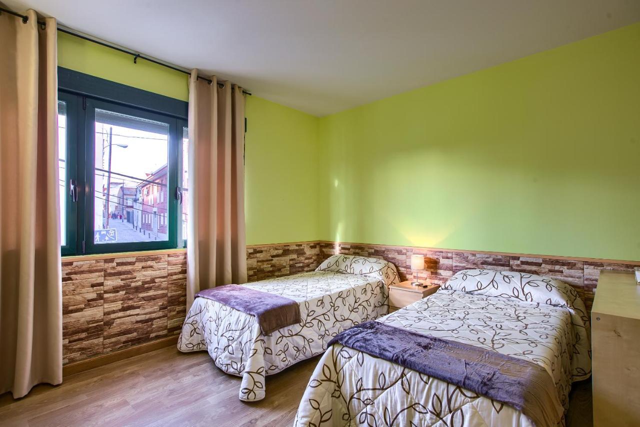 Apartamentos Barajas Madrid Eksteriør billede