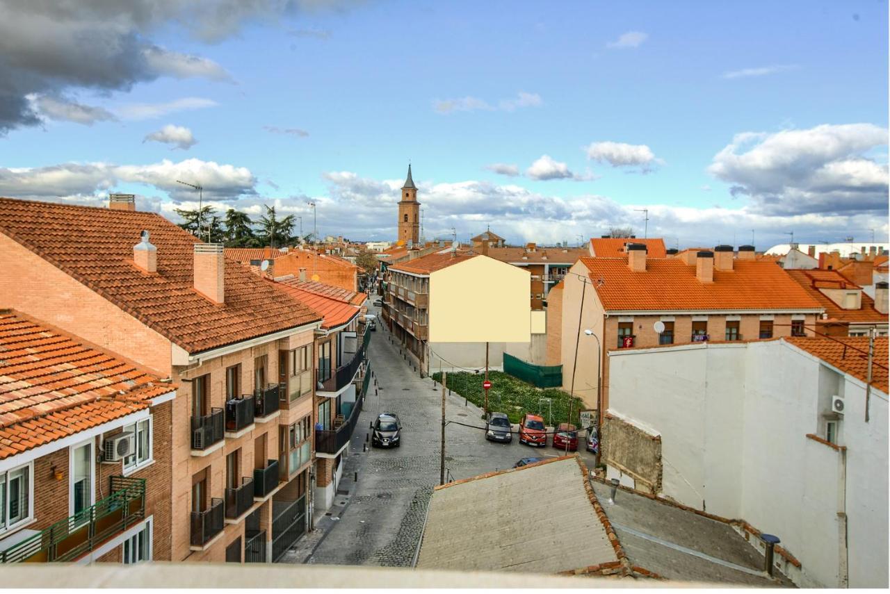 Apartamentos Barajas Madrid Eksteriør billede