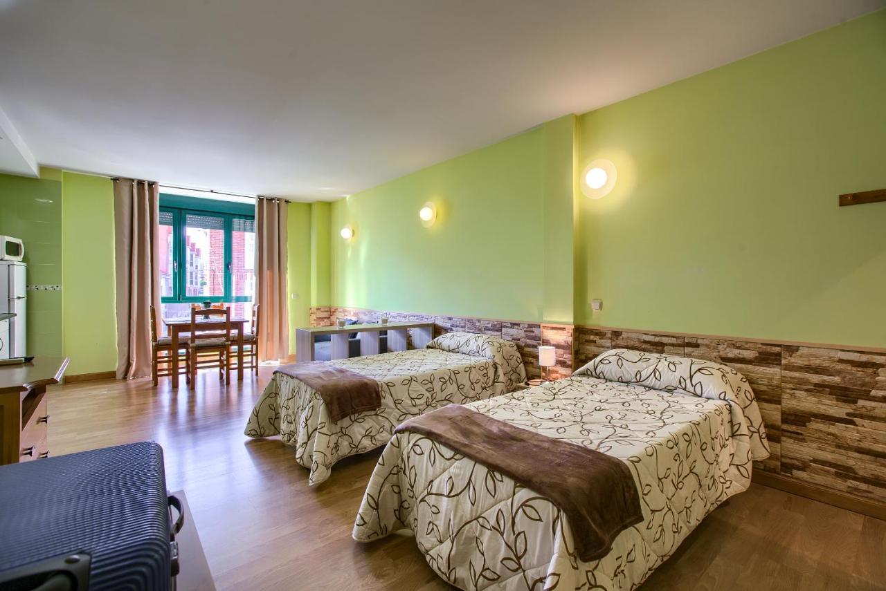 Apartamentos Barajas Madrid Eksteriør billede
