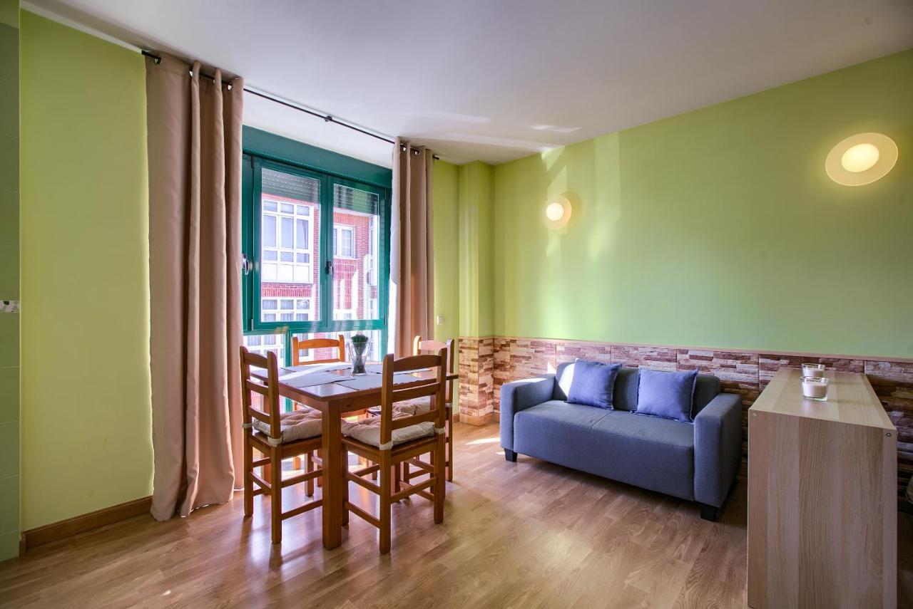 Apartamentos Barajas Madrid Eksteriør billede