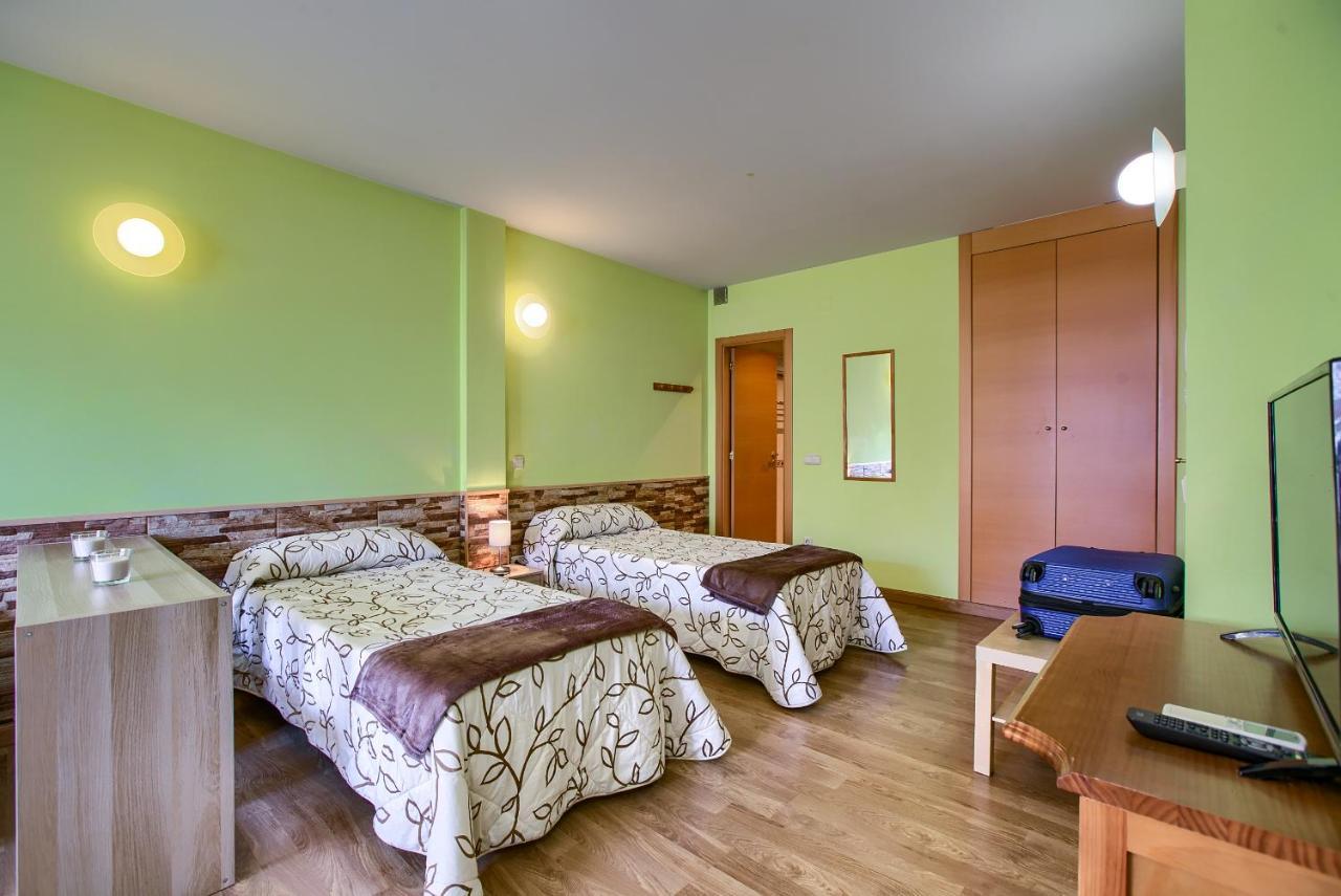 Apartamentos Barajas Madrid Eksteriør billede