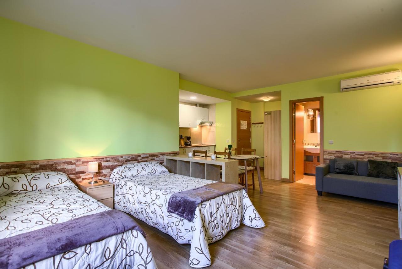Apartamentos Barajas Madrid Eksteriør billede
